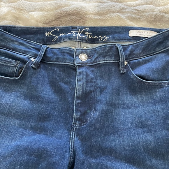 📍GUESS Skinny Mid Jeans - Blue
Women’s size Large - Picture 10 of 10